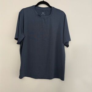 REI Co-Op Men's Medium Blue Crew Neck T-Shirt